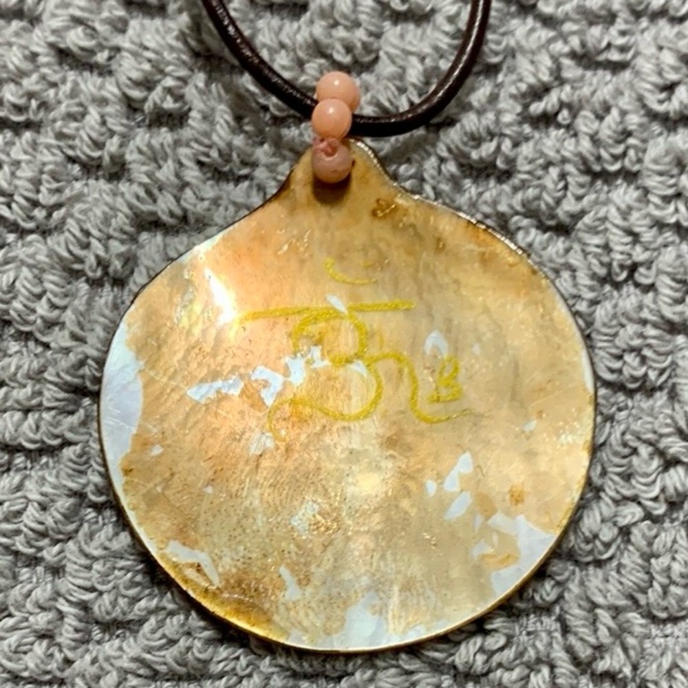 Chan Luu seashell necklace - Picture 2 of 6